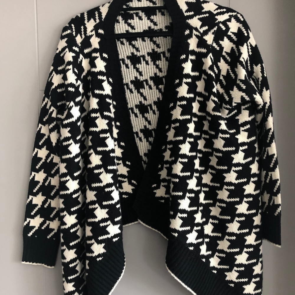 Houndstooth Cardigan